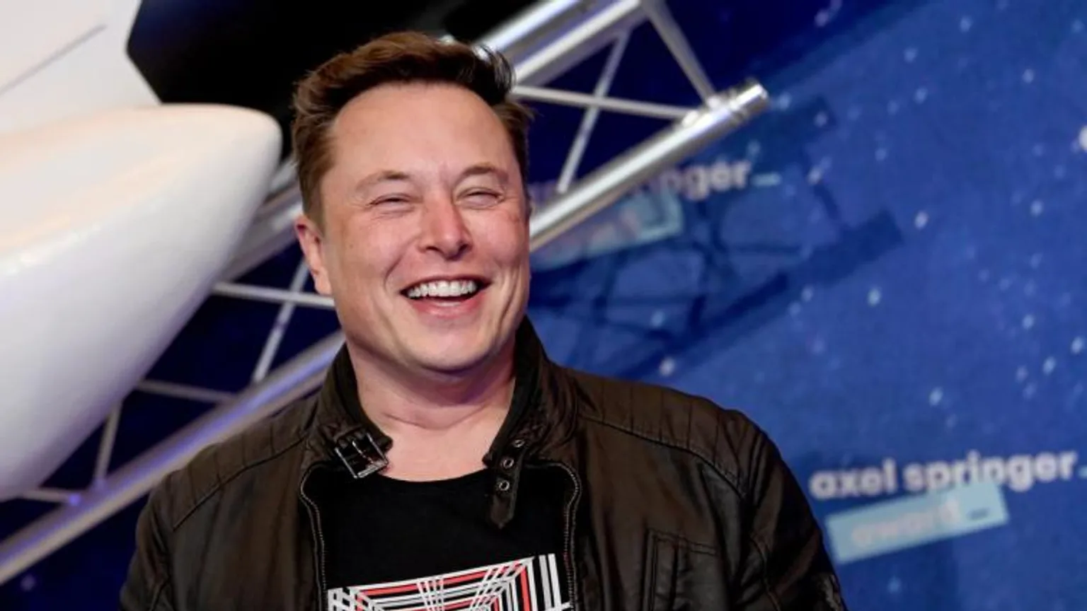 SpaceX на бирже: как $1,3 млрд в биткойне меняют корпоративный крипто